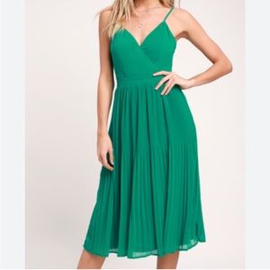 Lulus Love For You Green Pleated Midi Dress Size Large